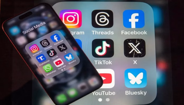 <p><strong>¡Cuidado! Tres gigantes controlan el 94% del video vertical.</strong></p>